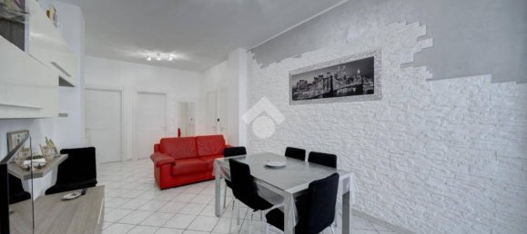 Apartamento de 2 dormitorios en Turin, Italy No. 338313 4
