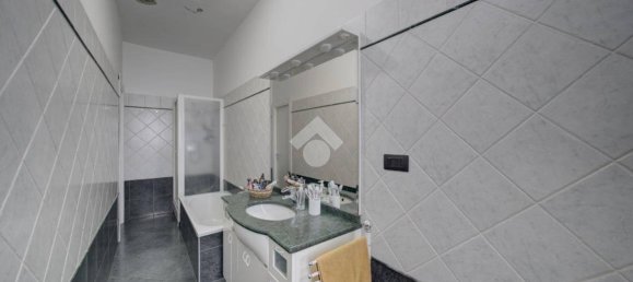 Apartamento de 2 dormitorios en Turin, Italy No. 338313 13