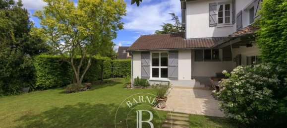 4 bedrooms House in Marly-le-Roi, France No. 180501 6