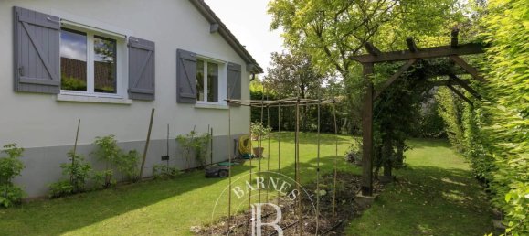 4 bedrooms House in Marly-le-Roi, France No. 180501 7