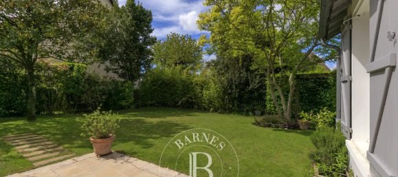 4 bedrooms House in Marly-le-Roi, France No. 180501 3