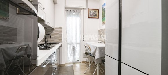 2-salle Appartement à Sesto San Giovanni, Italy No. 305107 27