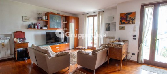 Casa de 4 habitaciónes en Magenta, Italy No. 339090 11