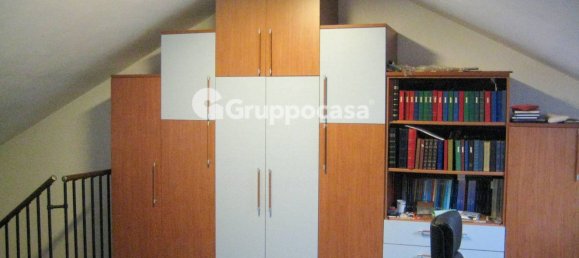 Casa de 4 habitaciónes en Magenta, Italy No. 339090 37