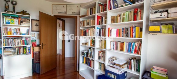 Casa de 4 habitaciónes en Magenta, Italy No. 339090 30