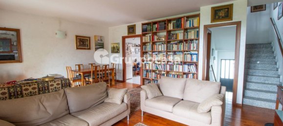 Casa de 4 habitaciónes en Magenta, Italy No. 339090 12