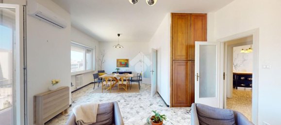 4-salle Appartement à Brindisi, Italy No. 273818 8