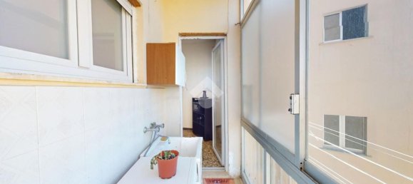 4-salle Appartement à Brindisi, Italy No. 273818 17