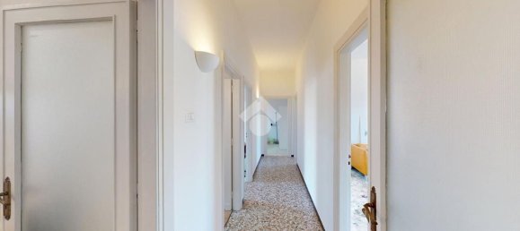 4-salle Appartement à Brindisi, Italy No. 273818 18