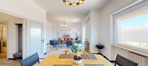 4-salle Appartement à Brindisi, Italy No. 273818 3