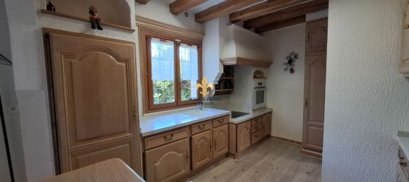 3 bedrooms House in Coye-la-Foret, France No. 362637 7