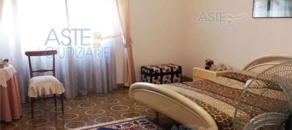 Квартира с 5 комнатами в Кальяри, Италия № 211185 8