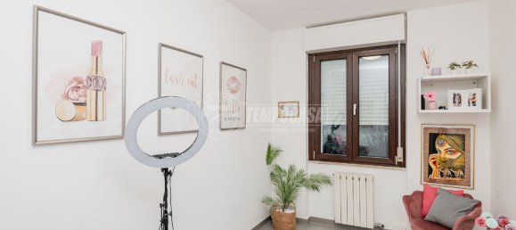 1 غرف نوم شقة في Tavazzano con Villavesco, Italy رقم 120149 14