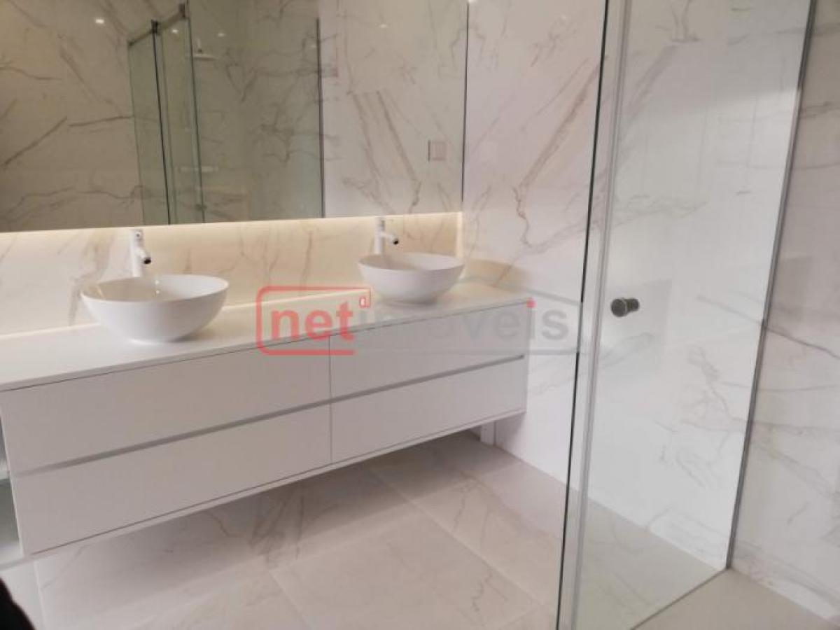 4 bedrooms House in Vila Nova de Gaia, Portugal No. 3788