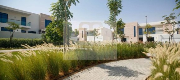 3 bedrooms Villa in Tilal City, UAE No. 16030 6