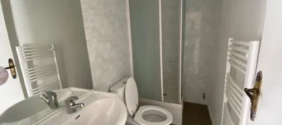 Apartamento de 2 habitaciónes en Reims, France No. 83126 4