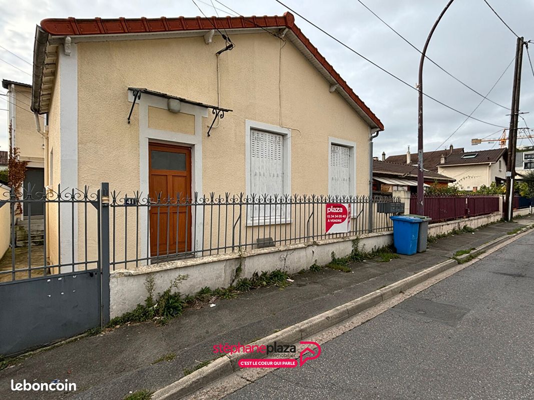 4 chambres Maison à Bezons, France No. 170174