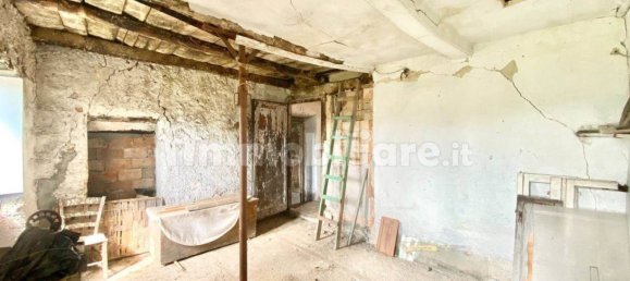 4 Schlafzimmer Haus in Borghetto di Vara, Italy, Nr. 310430 10