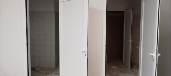 4-Zimmer Lagerhaus in Mogliano, Italy, Nr. 136466 5