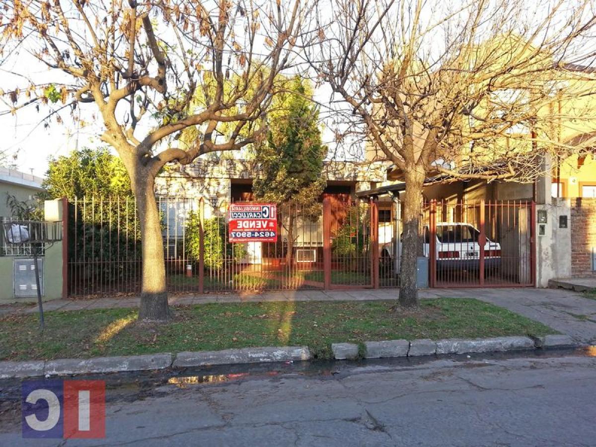 3 bedrooms House in Ituzaingo, Argentina No. 91887