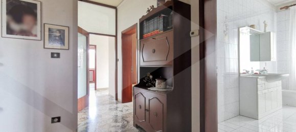 9 rooms Apartment in Vicenza, Italy No. 19259 24