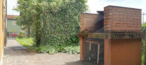 9 rooms Apartment in Vicenza, Italy No. 19259 11