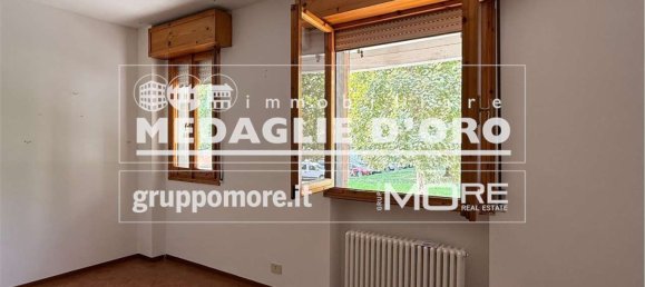 4 bedrooms Apartment in Modena, Italy No. 381665 13