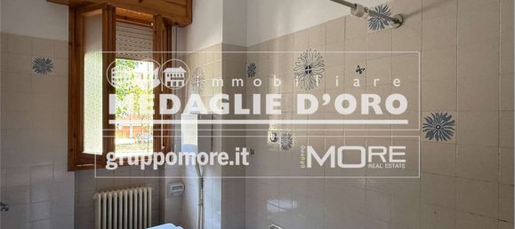 4 bedrooms Apartment in Modena, Italy No. 381665 18