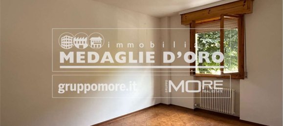 4 bedrooms Apartment in Modena, Italy No. 381665 16