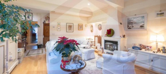 5 rooms Apartment in Bologna, Italy No. 37525 7