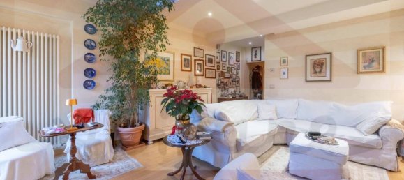 5 rooms Apartment in Bologna, Italy No. 37525 8