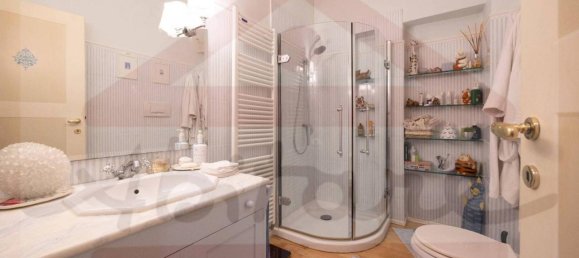 5 rooms Apartment in Bologna, Italy No. 37525 21