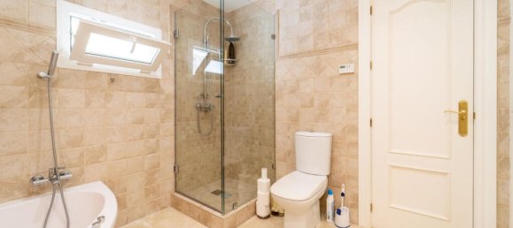 5 chambres Villa à Alameda, Spain No. 167471 44