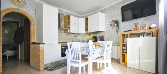 Квартира с 2 спальнями в Марино, Италия № 341125 21