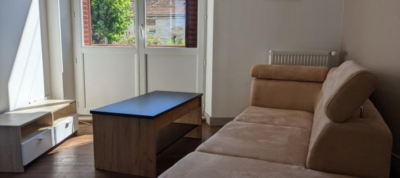 17 rooms Building in Vierzon, France No. 93212 6