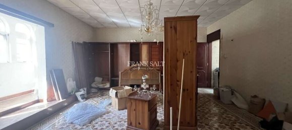 3 bedrooms Townhouse in Paola, Malta No. 2020 10