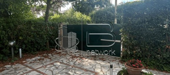 3 bedrooms Villa in Pietrasanta, Italy No. 352641 38