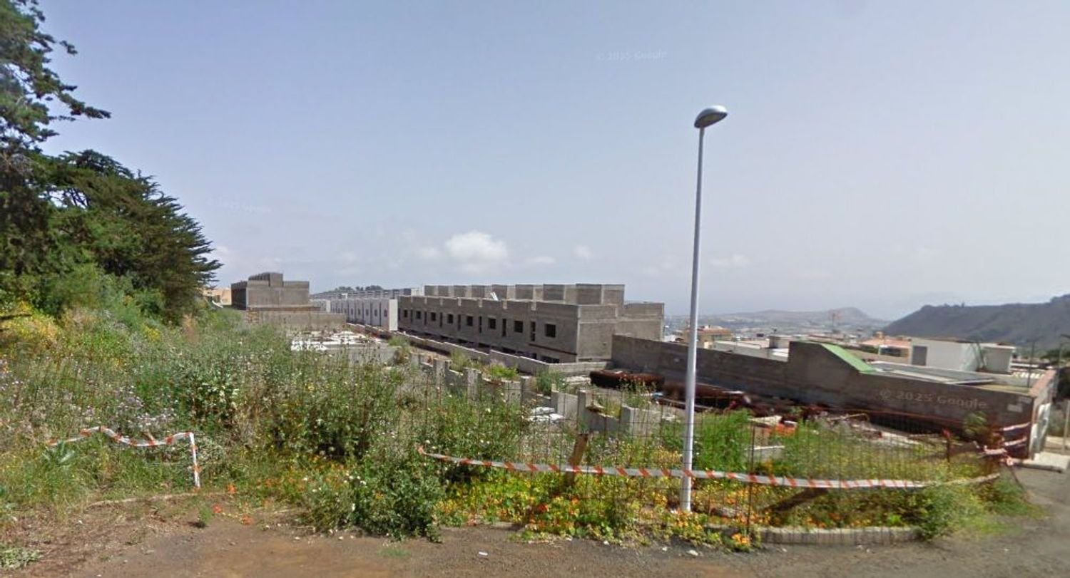  Land in Arucas, Spain No. 162676