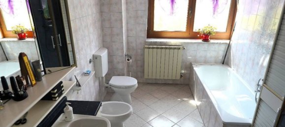 Apartamento de 5 divisões em Orbassano, Italy N.º 289959 13