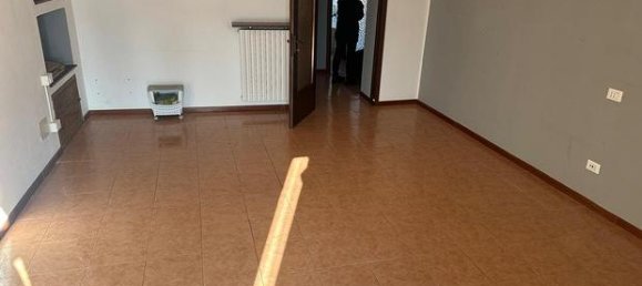 2 rooms Apartment in Voghera, Italy No. 253834 3
