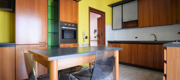 2 bedrooms Apartment in Cento, Italy No. 303596 8