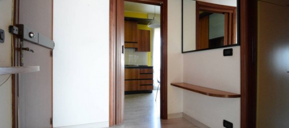 2 bedrooms Apartment in Cento, Italy No. 303596 5
