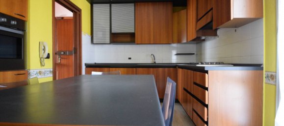 2 bedrooms Apartment in Cento, Italy No. 303596 9