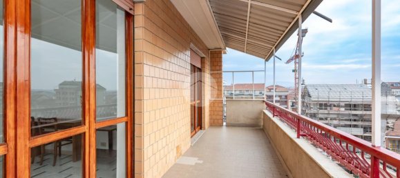 4 rooms Apartment in Turin, Italy No. 5704 21