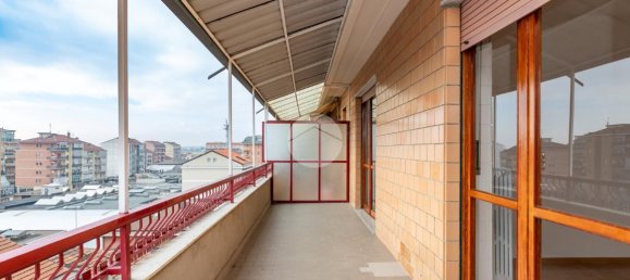 4 rooms Apartment in Turin, Italy No. 5704 19