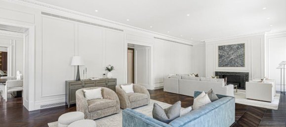 4 bedrooms Apartment in London, United Kingdom No. 13020 8