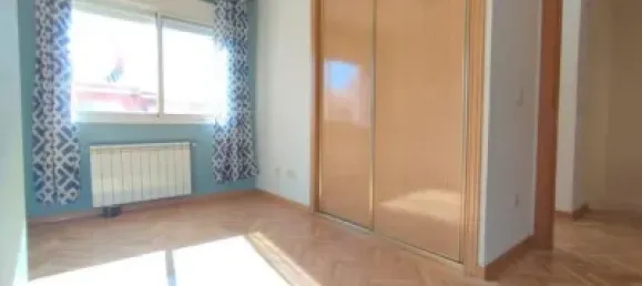 Adosado de 3 dormitorios en Aldeamayor de San Martín, Spain No. 180051 41