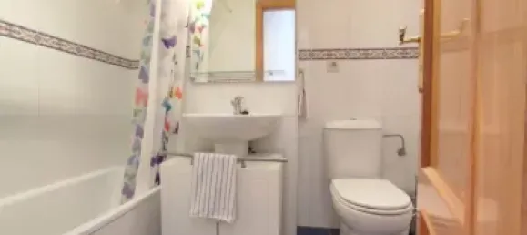 Adosado de 3 dormitorios en Aldeamayor de San Martín, Spain No. 180051 33