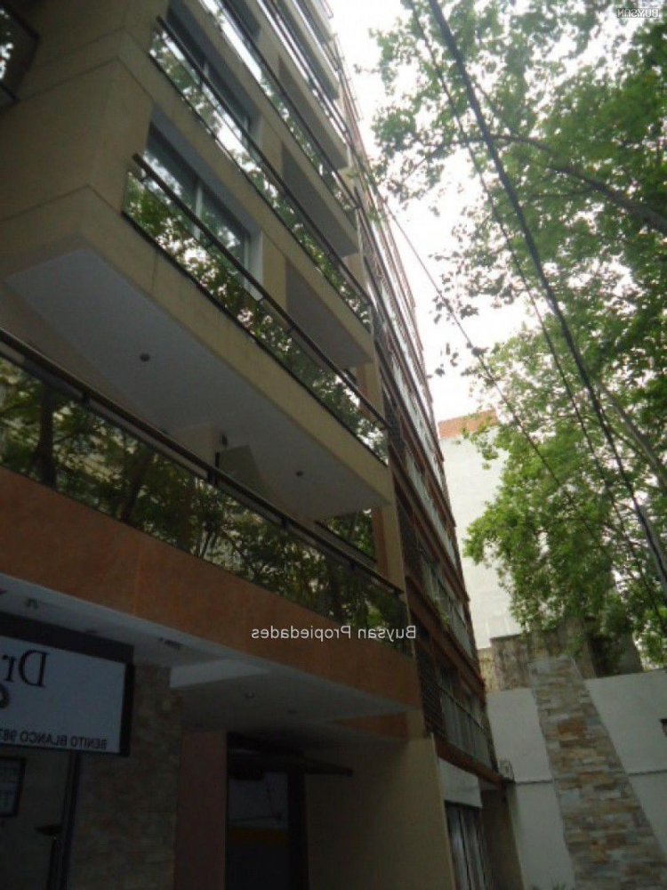 Studio in Montevideo, Uruguay No. 295