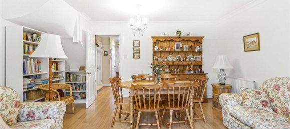 3 bedrooms House in Whetstone, United Kingdom No. 6717 3